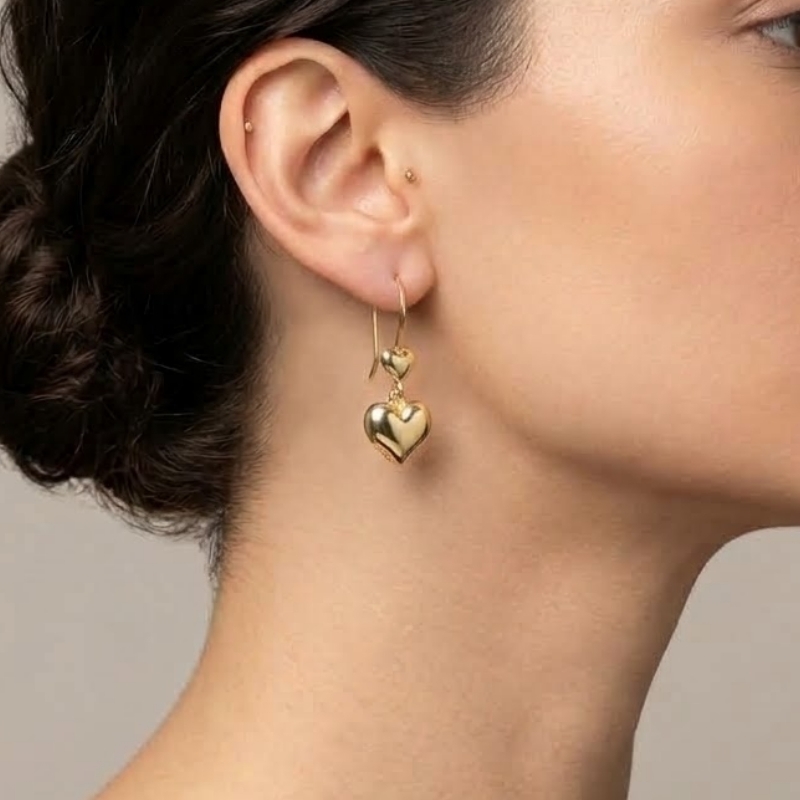 گوشواره طلا 18 عیار آویزی قلب کارولاین - تصویر 1