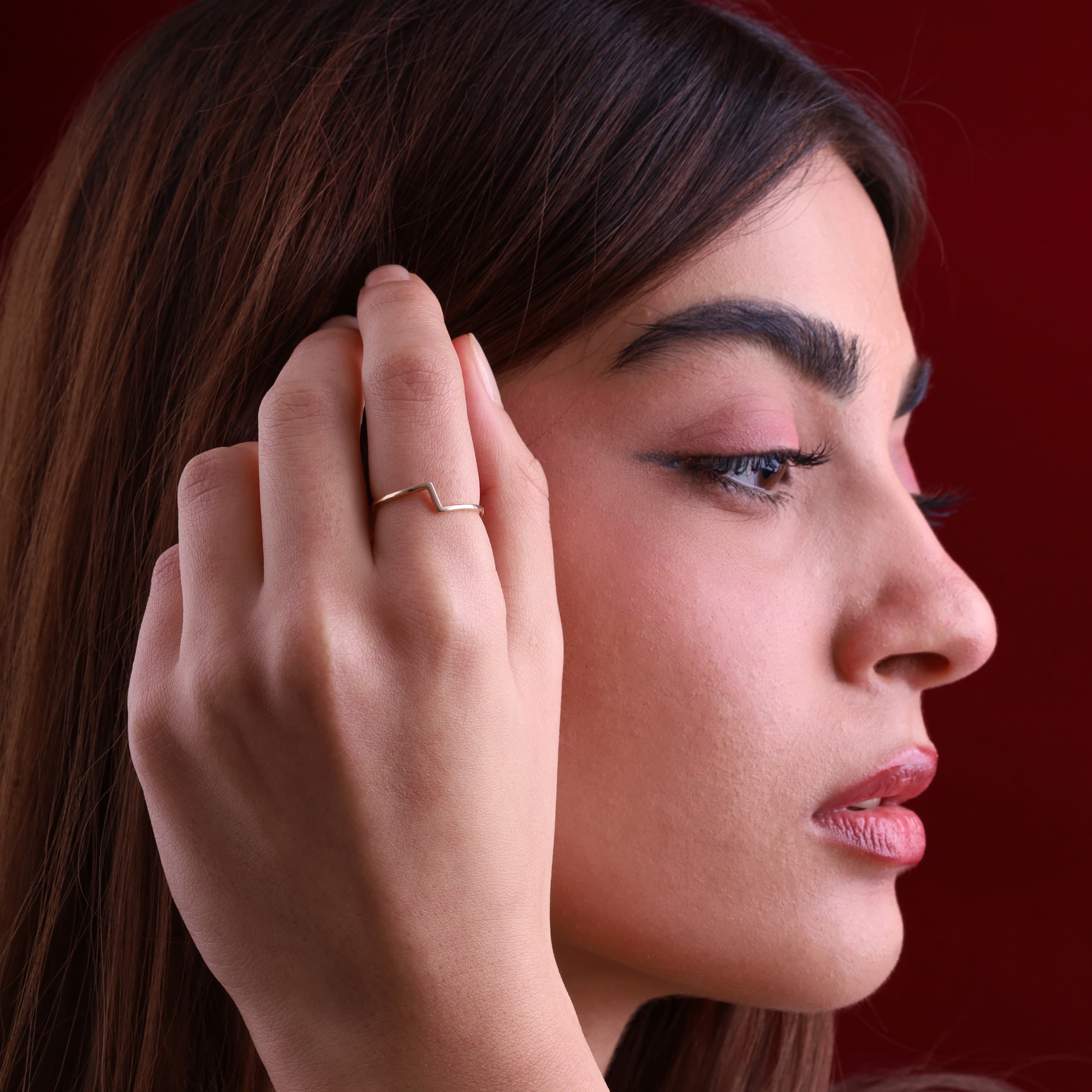 انگشتر طلا زنانه ۱۸ عیار طرح سامیا - تصویر 1