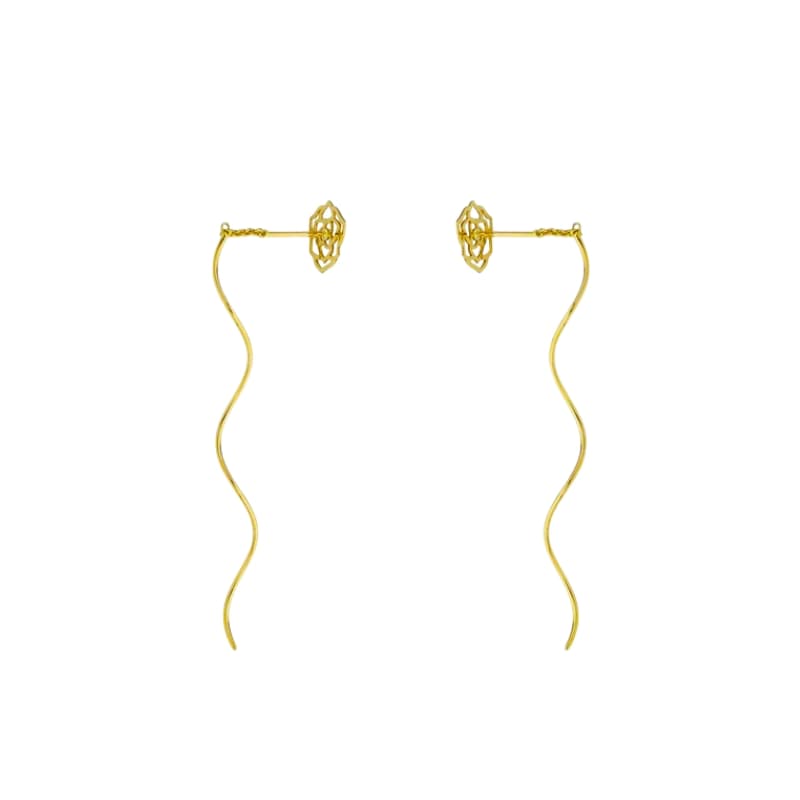 گوشواره بخیه‌ای طلا 18 عیار زنانه مدل کرلی گل رز کد 8737
